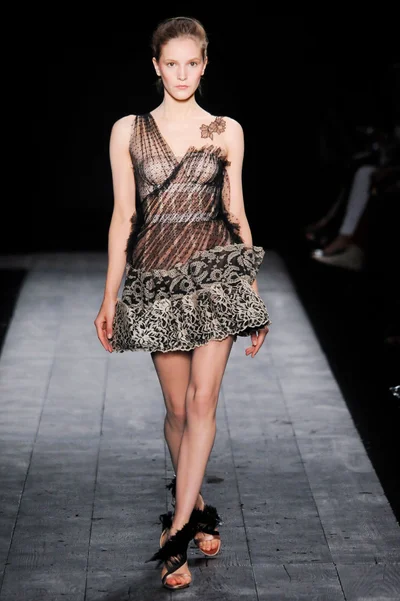 Look 8